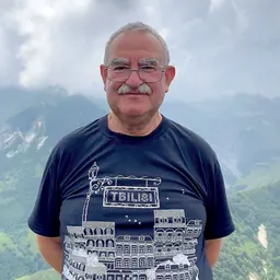 Portrait of David Tománek