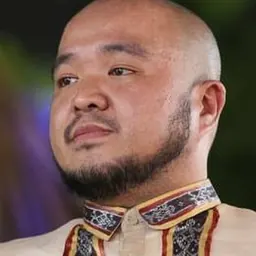 Portrait of Jayvee Tyron L. Uy