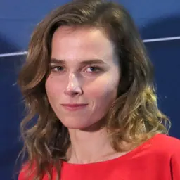 Portrait of Karin Hanczewski