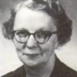 Portrait of Selene Gifford