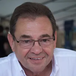 Portrait of Bob de Groot