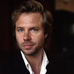 Portrait of Thijs Römer