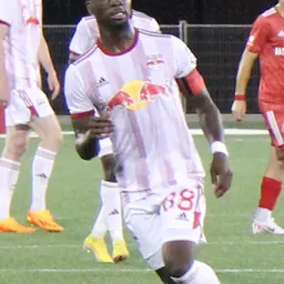 Portrait of O'Vonte Mullings