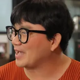 Portrait of Piya Sawetpikul