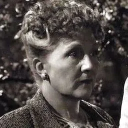 Portrait of Nana Bryant