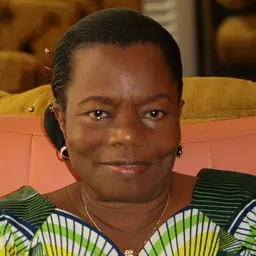 Portrait of Angèle Gnonsoa