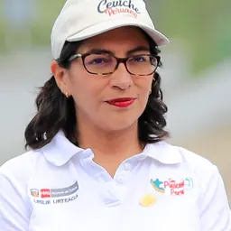Portrait of Leslie Urteaga