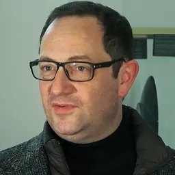 Portrait of Gordon Kampe
