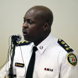 Portrait of Mark Saunders