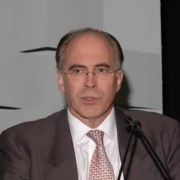 Portrait of Rob Routs