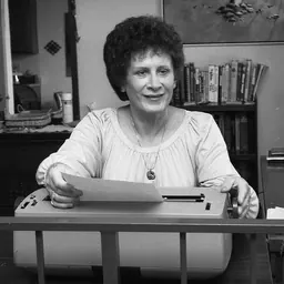 Portrait of Nancy Ledins