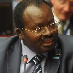 Portrait of Kwesi Ahoomey-Zunu