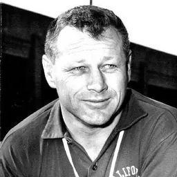 Portrait of Ray Willsey