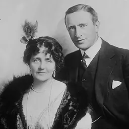 Portrait of Eva Moore