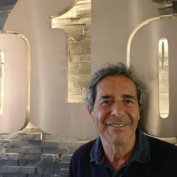 Portrait of Roger Schawinski
