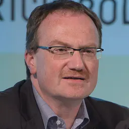 Portrait of Lars Feld
