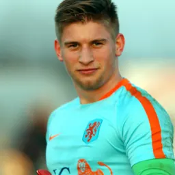 Portrait of Mike van de Meulehof