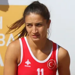 Portrait of Ayşe Dinç