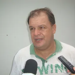 Portrait of Edson Vieira