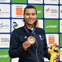 Portrait of Éloïse Vanryssel