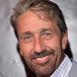 Portrait of Steve Holmes