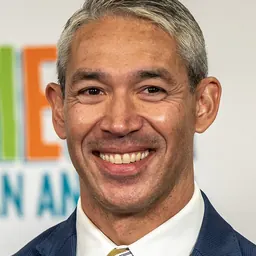 Portrait of Ron Nirenberg