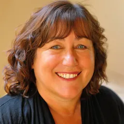 Portrait of Rachel Abbott