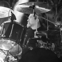 Portrait of Tomas Haake