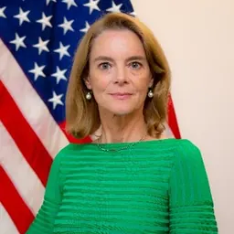 Portrait of Lisa Kenna