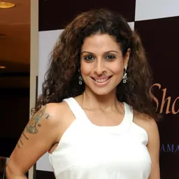 Portrait of Tannaz Irani