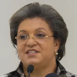 Portrait of Hanna Tetteh