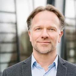 Portrait of Michael Ahlers