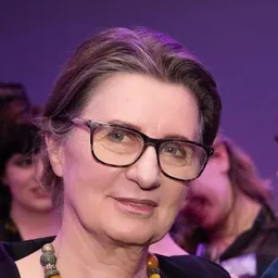 Portrait of Annie Goldson