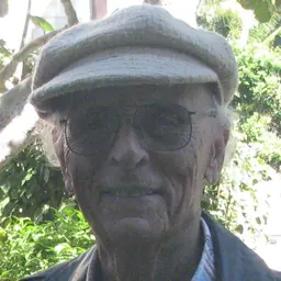 Portrait of Peter Thomas