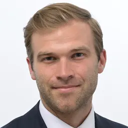 Portrait of Tobias Cremer
