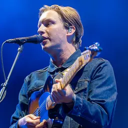 Portrait of George Ezra