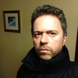 Portrait of Sean Thomas