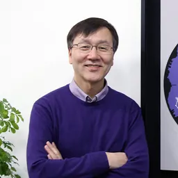 Portrait of Kevin Insik Hahn