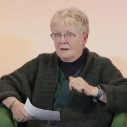 Portrait of Heather O'Donoghue