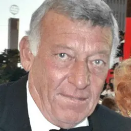 Portrait of Gary Morton