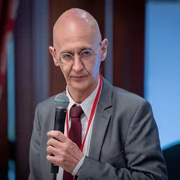 Portrait of Jörg Polster