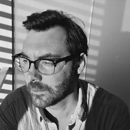 Portrait of Wes Enzinna