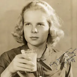 Portrait of Bette Cooper