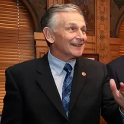 Portrait of Larry Smith