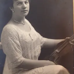 Portrait of Lea Luboshutz
