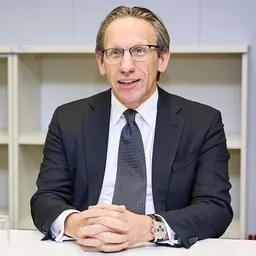 Portrait of Jörg Kukies