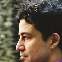 Portrait of Derrick Rossi