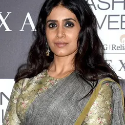 Portrait of Sonali Kulkarni