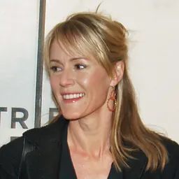 Portrait of Mary Stuart Masterson