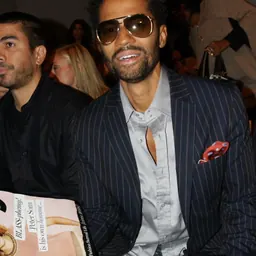 Portrait of Eric Benét
